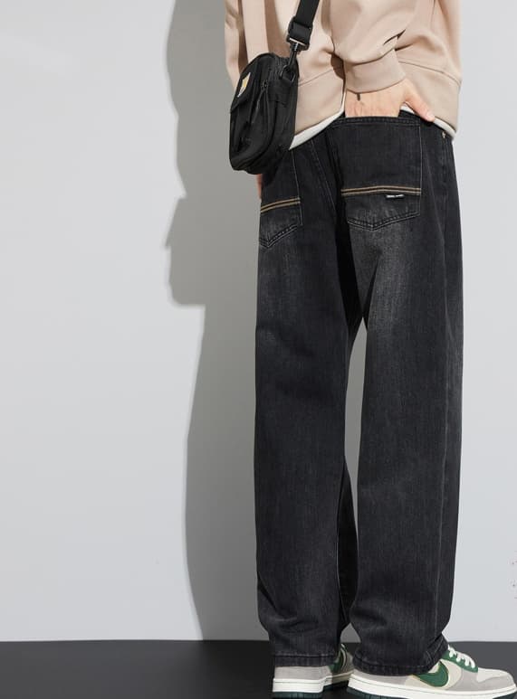 30代メンズファッション 大人のゆったりストレートデニム