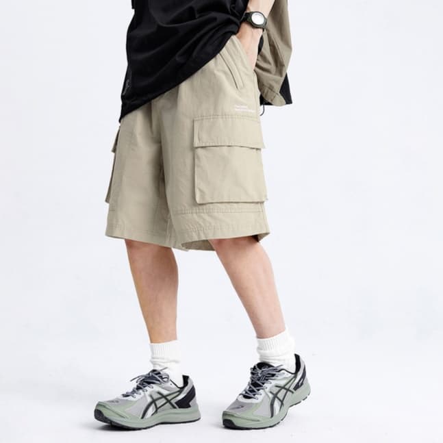 30代メンズファッション ボトムス 機能性カーゴハーフパンツ