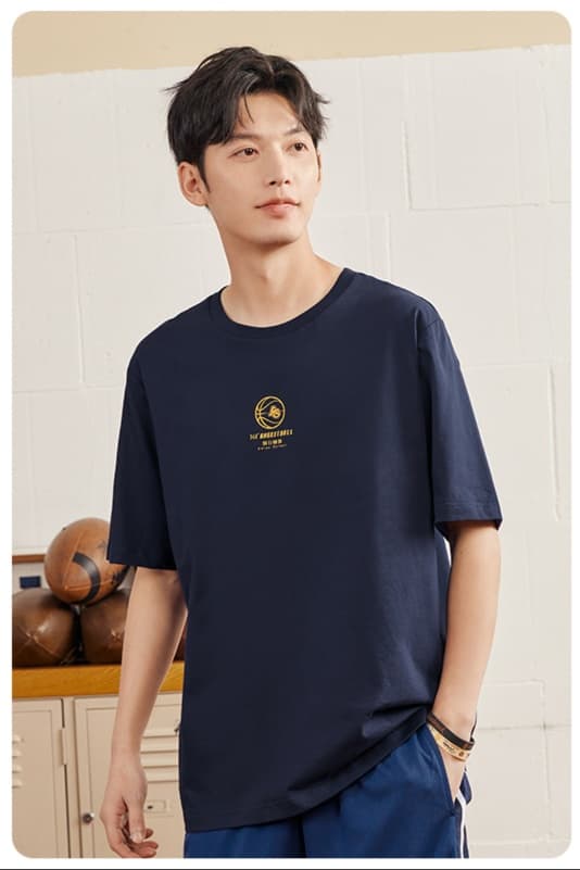 30代メンズファッション トップス シンプルロゴ入りカジュアルＴシャツ
