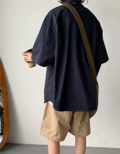 30代メンズファッション 夏の半袖カジュアルシャツ ワーク風デザイン