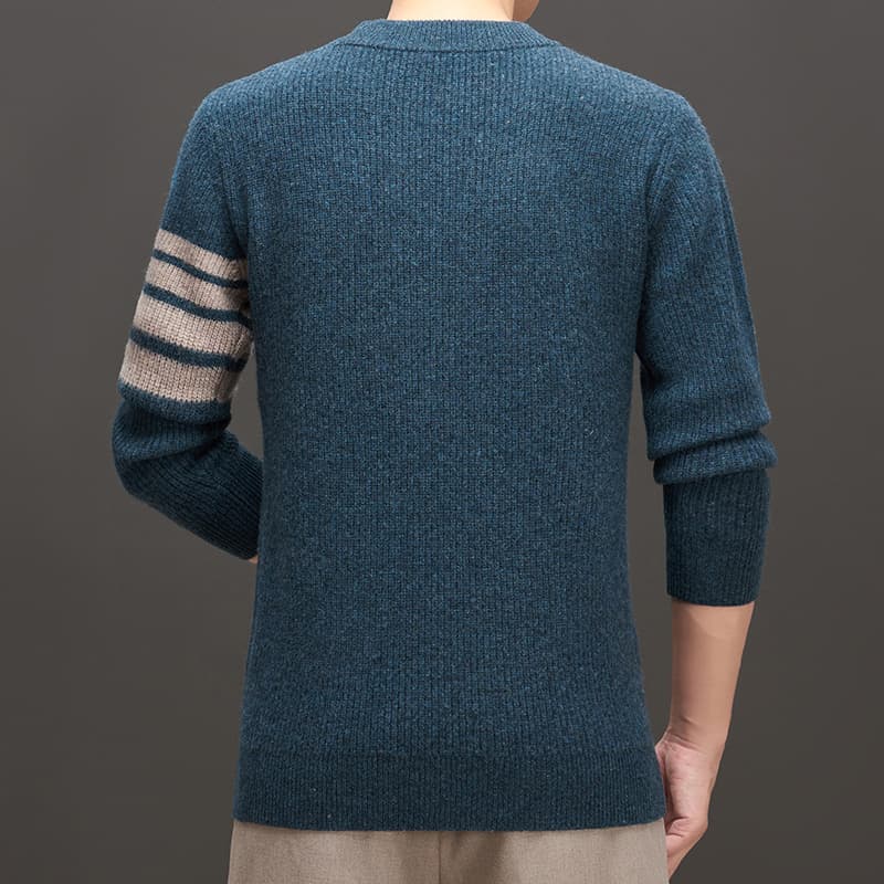 30代メンズファッション シンプル袖ライン入りニットセーター