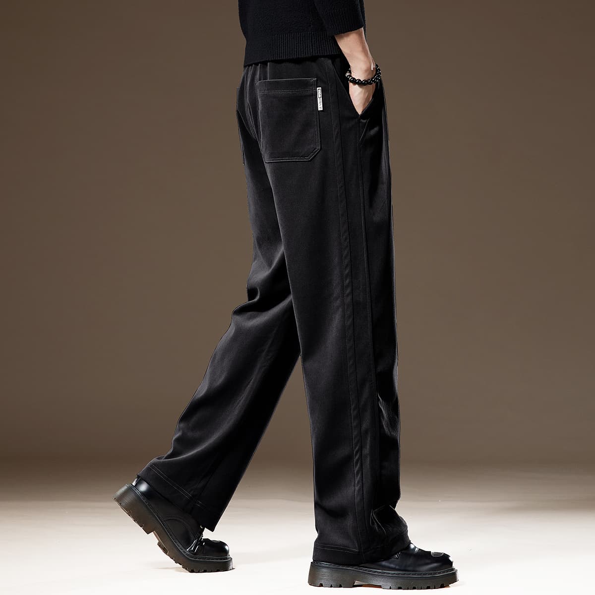 30代メンズファッション ストレートワイドミラノリブパンツ