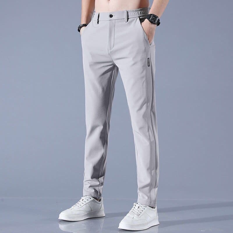 30代メンズファッション スリムフィット ストレッチパンツ