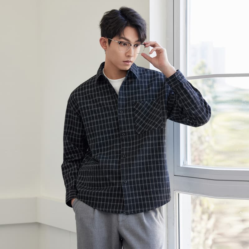30代メンズファッション ベーシックチェック柄オーバーシャツ
