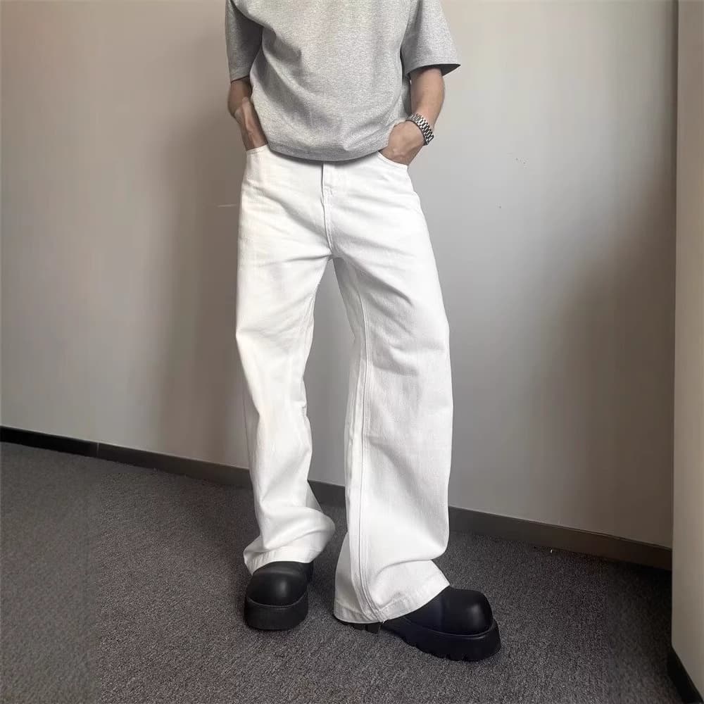 30代メンズファッション ルーズシルエットストレートデニム