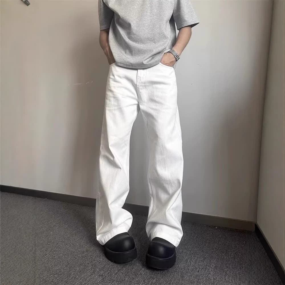 30代メンズファッション ルーズシルエットストレートデニム