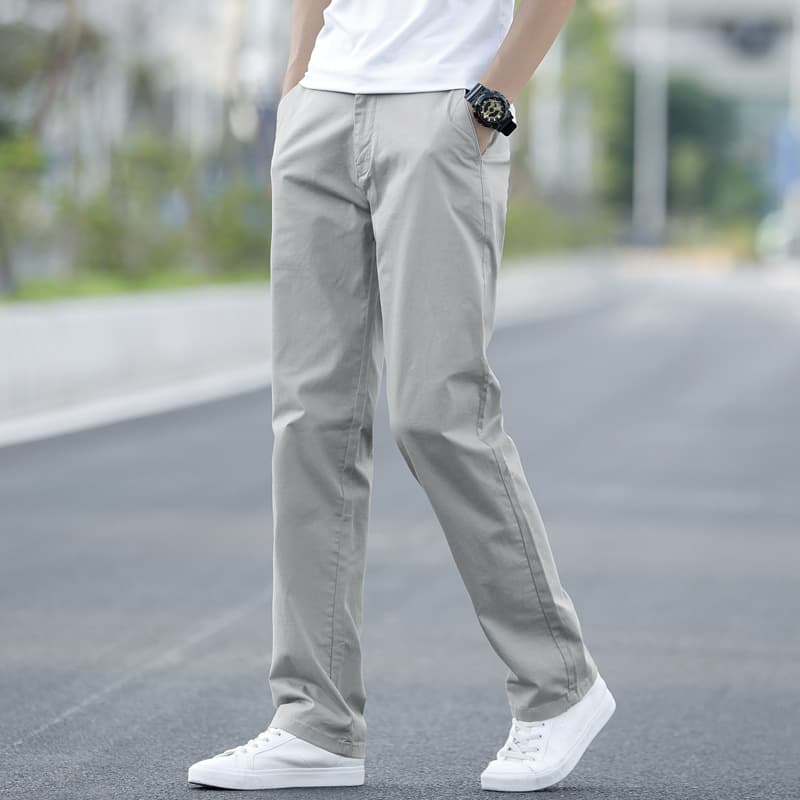 30代メンズファッション ボトムス 快適ストレートチノパン