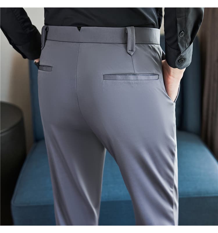 30代メンズファッション ストレッチスリムフィットスラックス