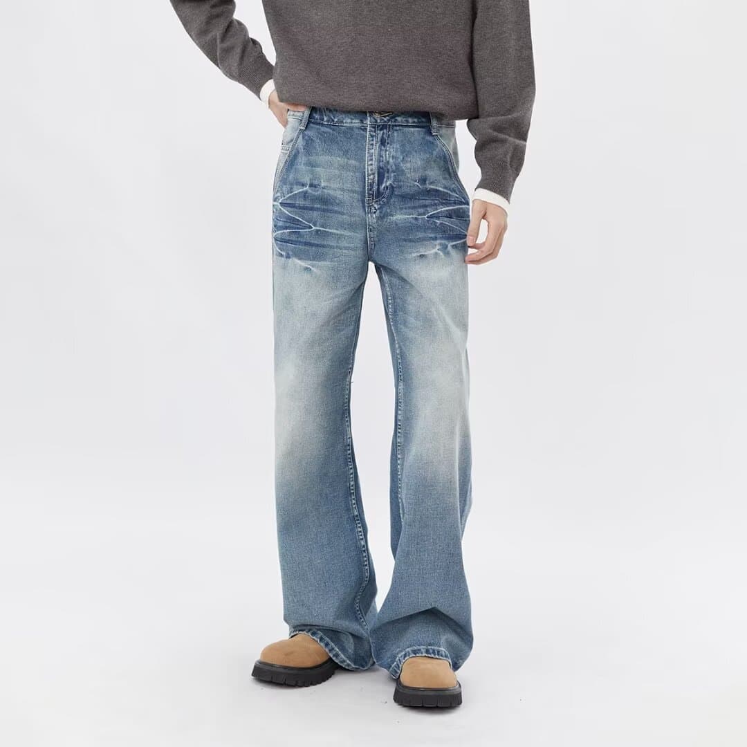 30代メンズファッション ワイドシルエットデニムパンツ