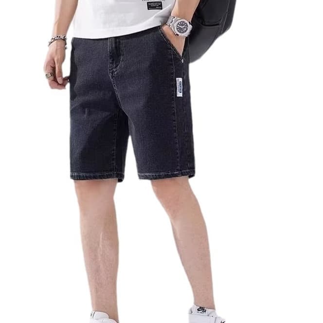 30代メンズファッション シンプルストレートデニムショーツ