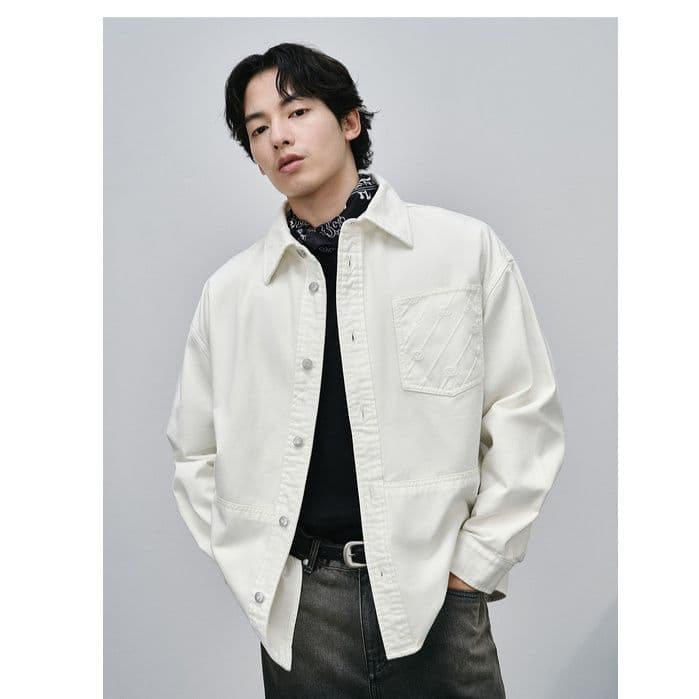 30代メンズファッション 洗練シャツジャケット