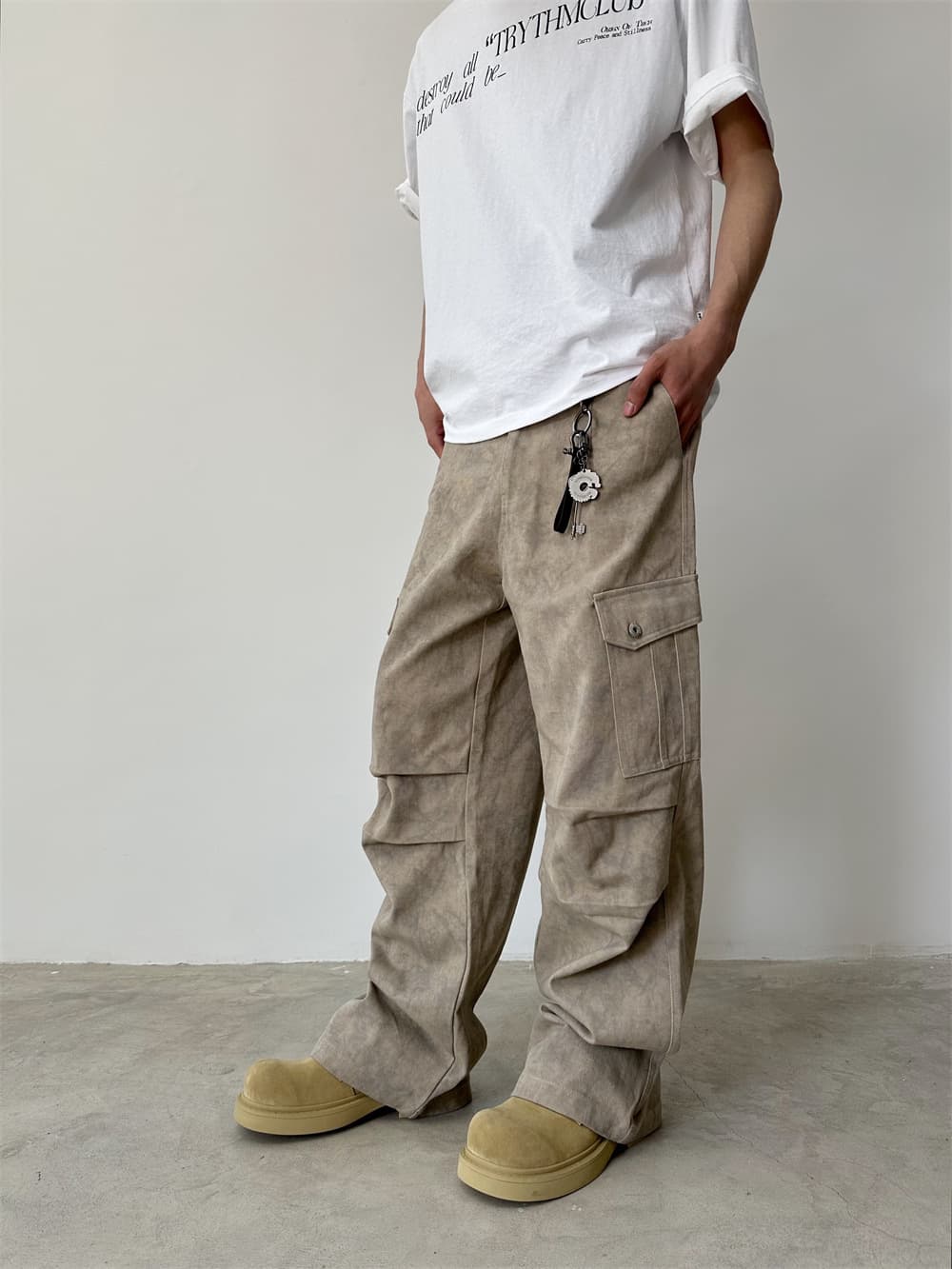30代メンズファッション ワイド軽量カーゴパンツ