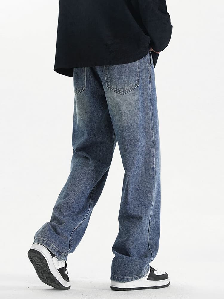 30代メンズファッション ゆったりストレート デニムパンツ
