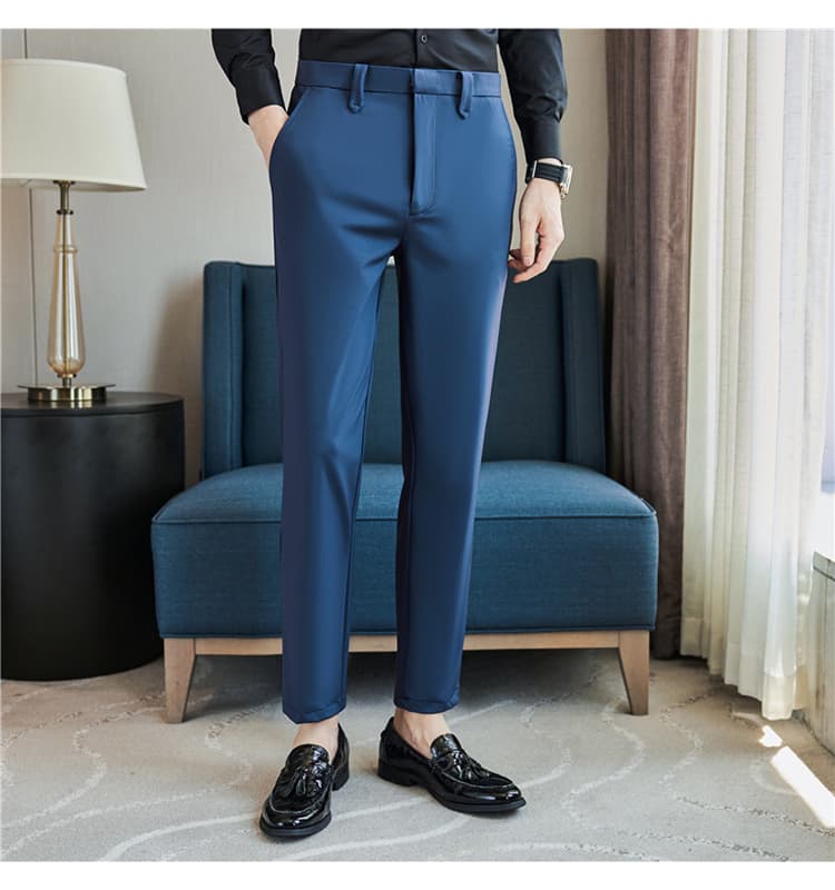 30代メンズファッション ストレッチスリムフィットスラックス