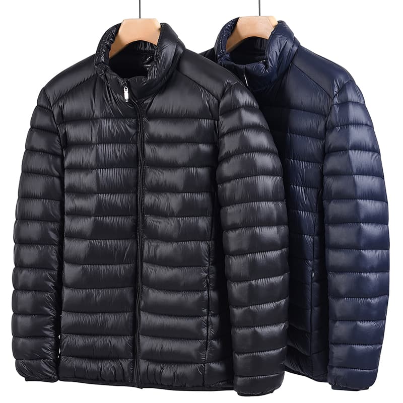 30代メンズファッション 軽量中綿入りスタンドジャケット