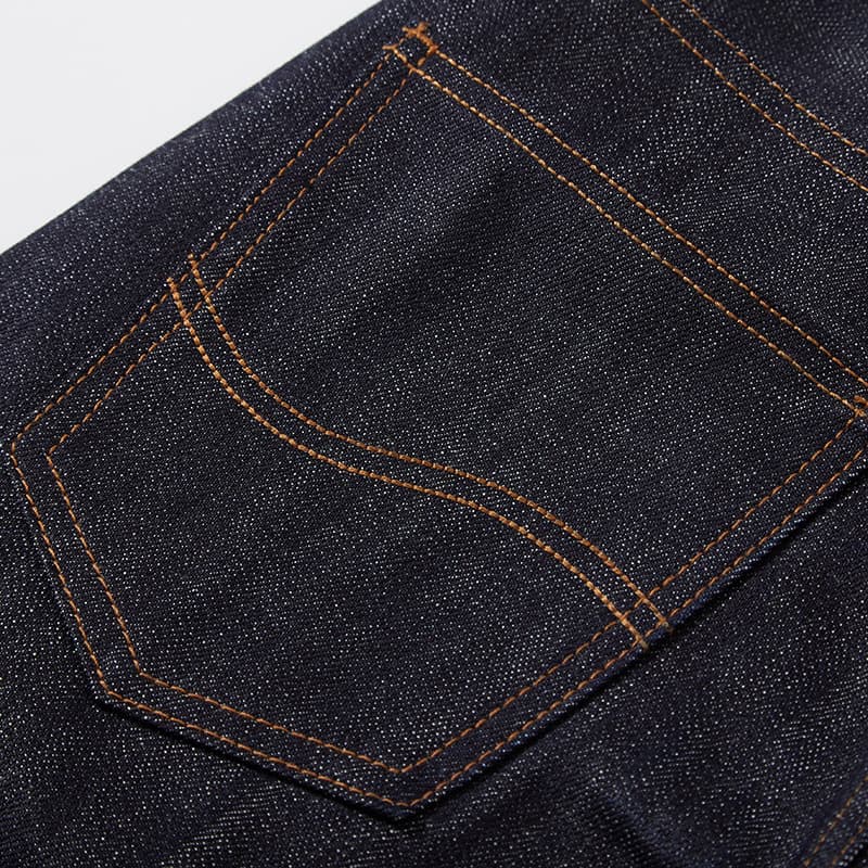 30代メンズファッション すっきりシルエットデニム