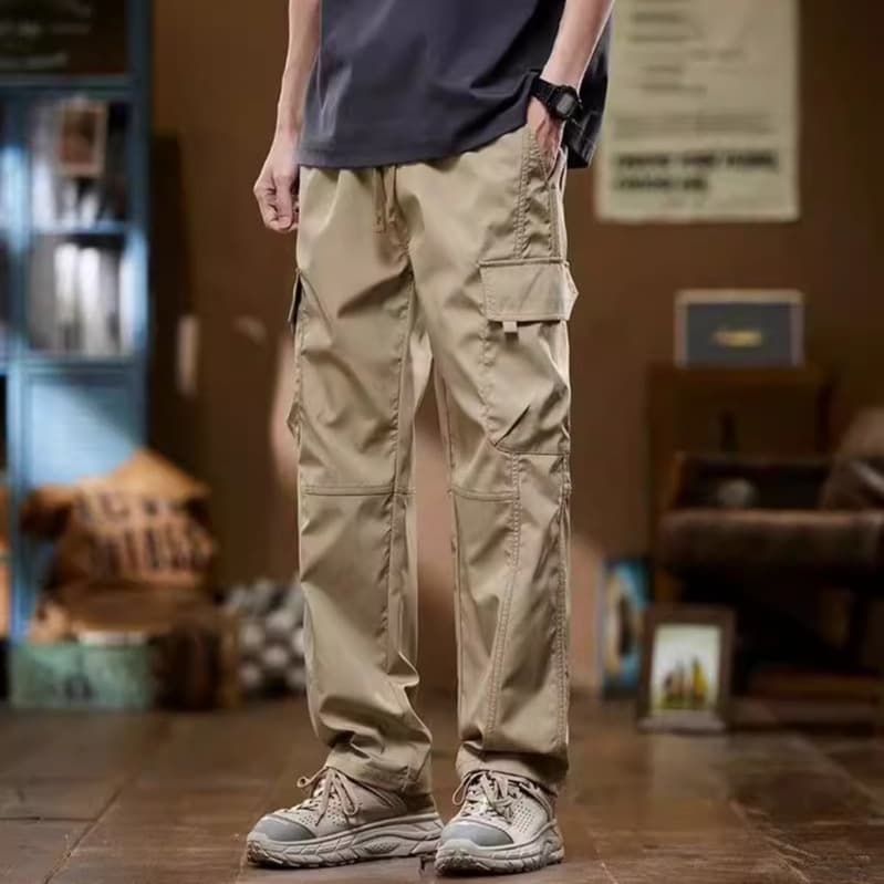 30代メンズファッション ゆったりカーゴパンツ