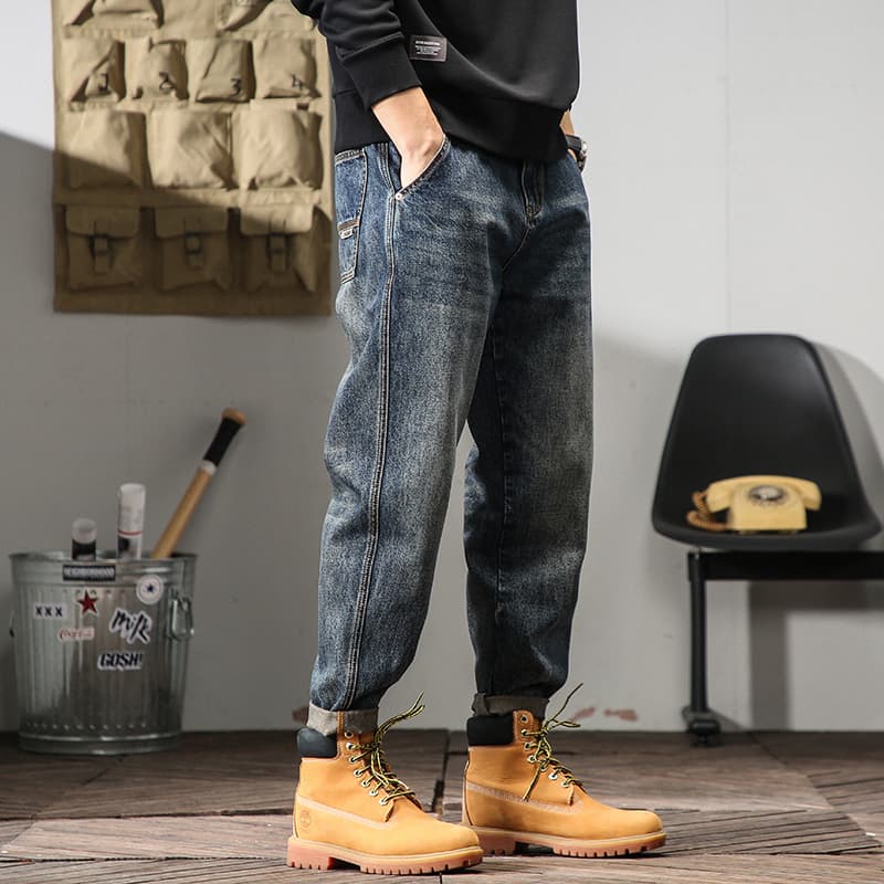30代メンズファッション シンプルストレートデニムパンツ