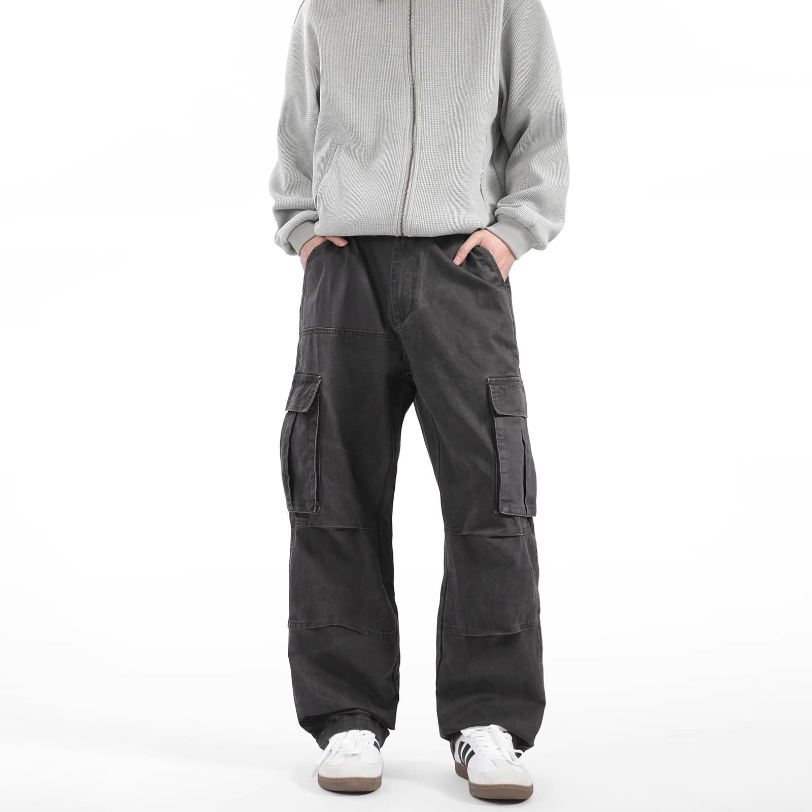 30代メンズファッション ゆったりカーゴポケットパンツ