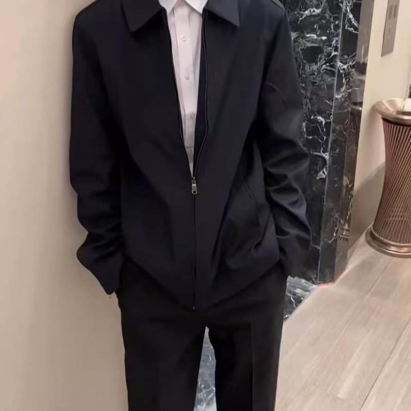 30代メンズファッション クラシカルジップブルゾン