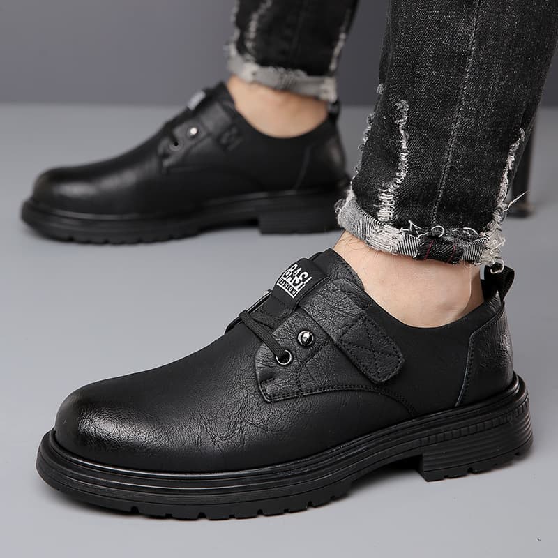30代メンズファッション シンプル革靴ベルクロ仕様