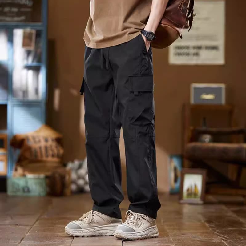 30代メンズファッション ゆったりカーゴパンツ