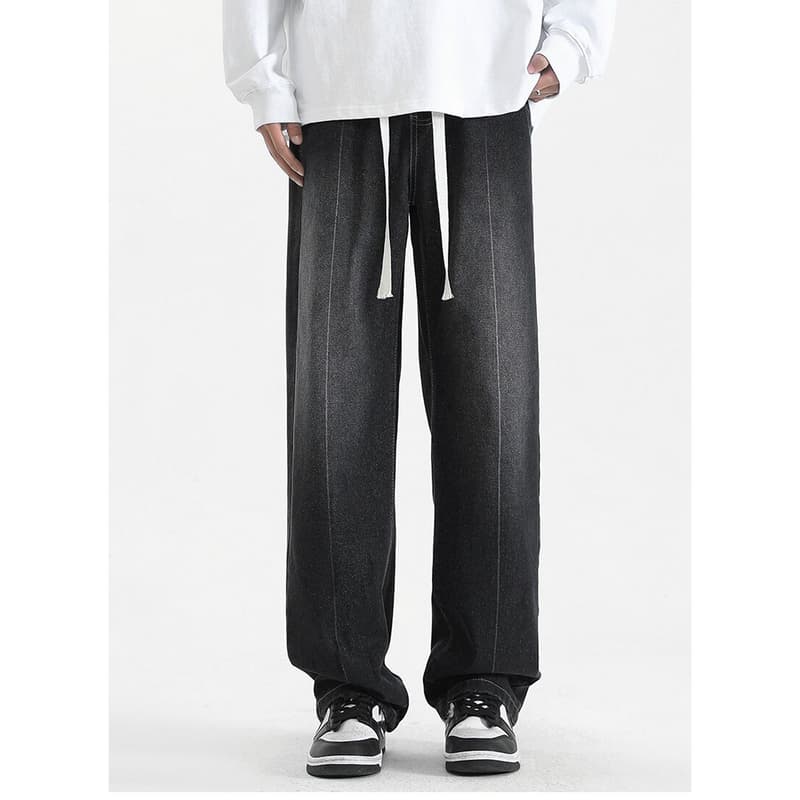 30代メンズファッション ゆったりストレート デニムパンツ