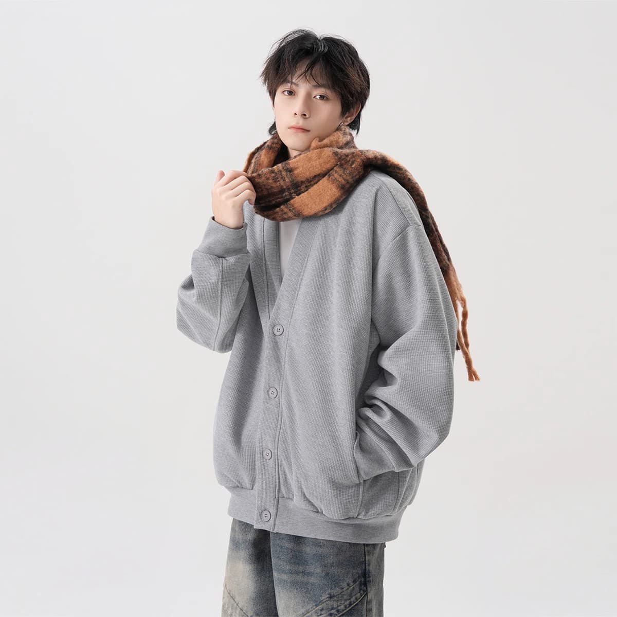 30代メンズファッション ゆったりリブ編みベーシックカーディガン