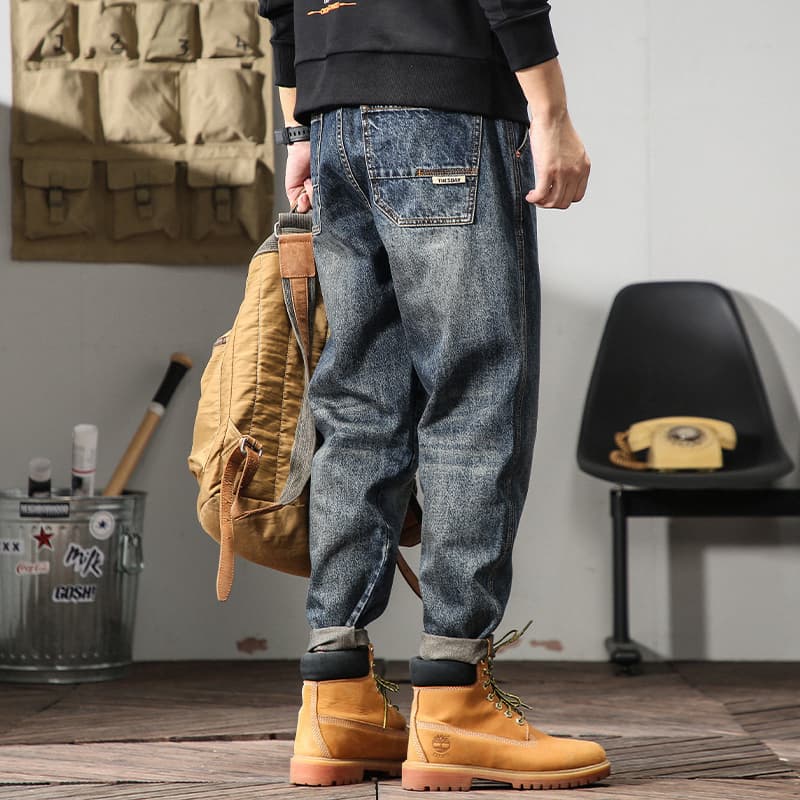 30代メンズファッション シンプルストレートデニムパンツ