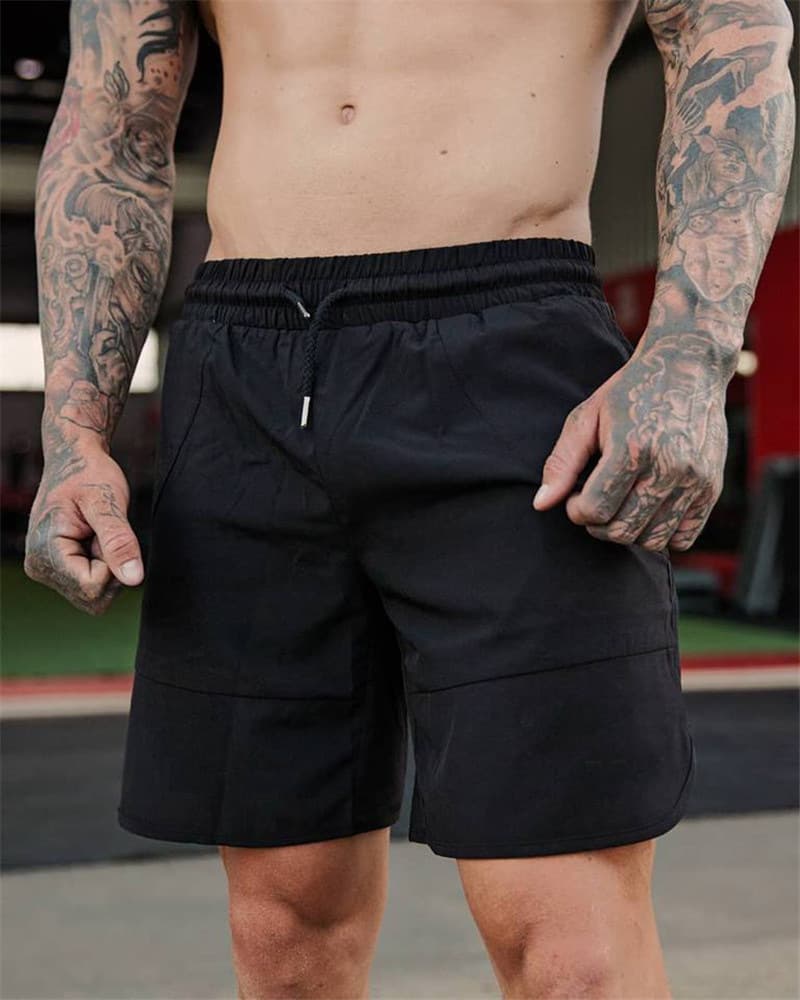 30代メンズファッション アスレジャー素材ハーフパンツ