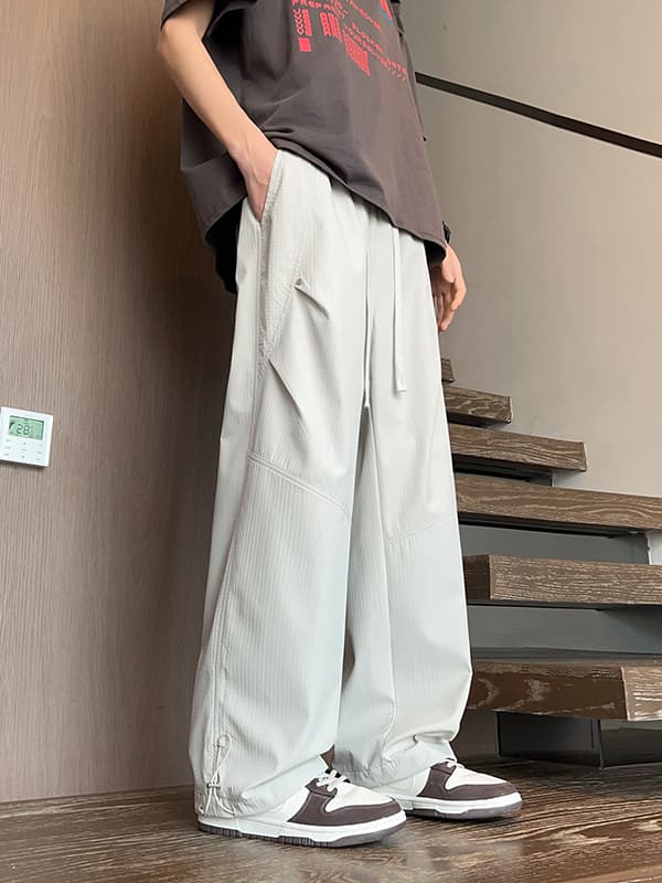 30代メンズファッション 立体裁断ワイドパンツ