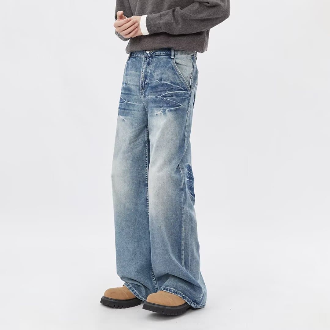 30代メンズファッション ワイドシルエットデニムパンツ