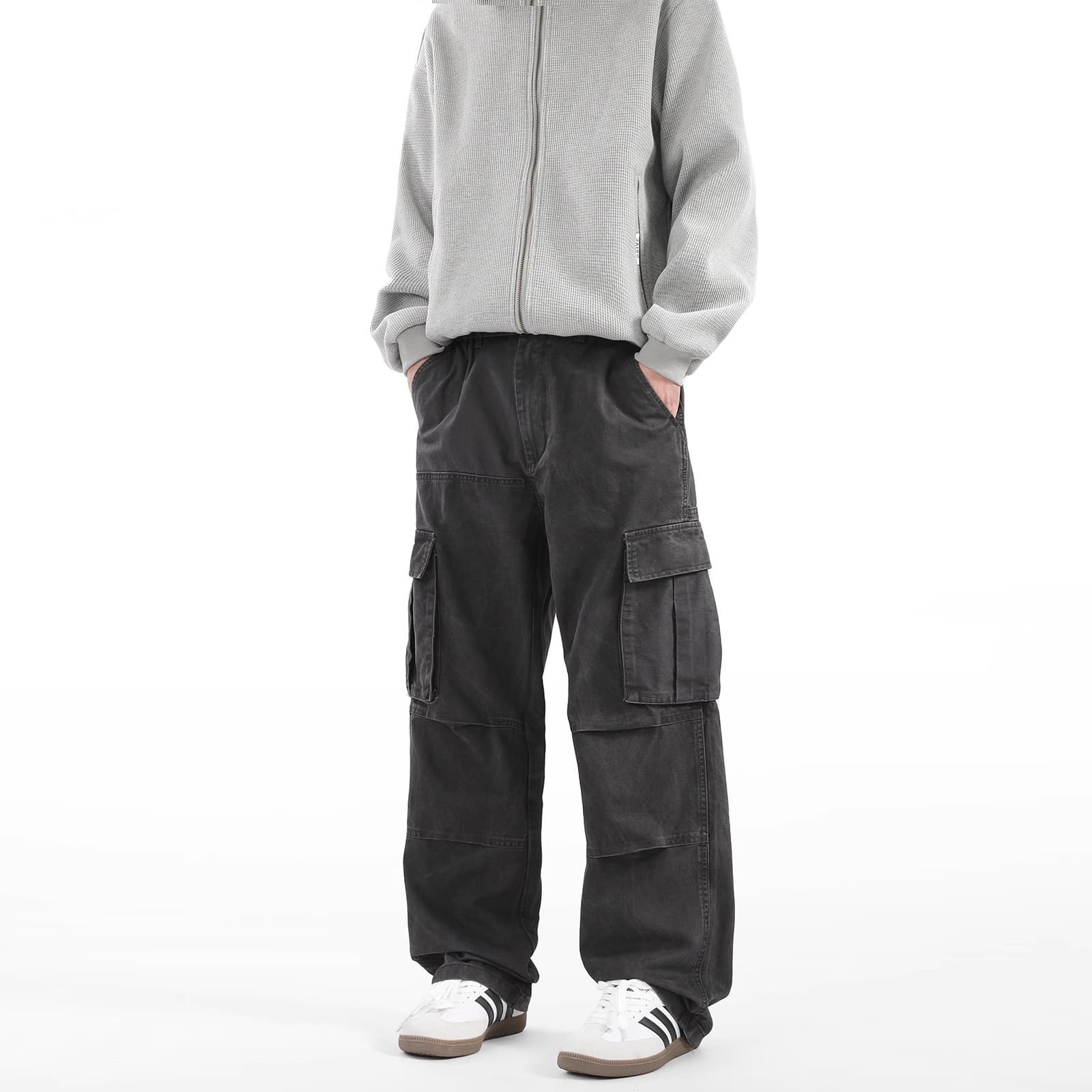 30代メンズファッション ゆったりカーゴポケットパンツ